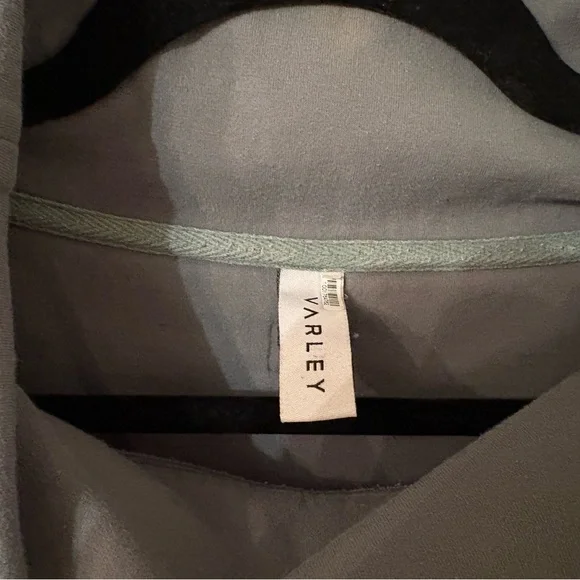 Varley Gray Funnel Neck Drawstring Waist Pullover Sweatshirt Top Size M - Picture 3 of 8